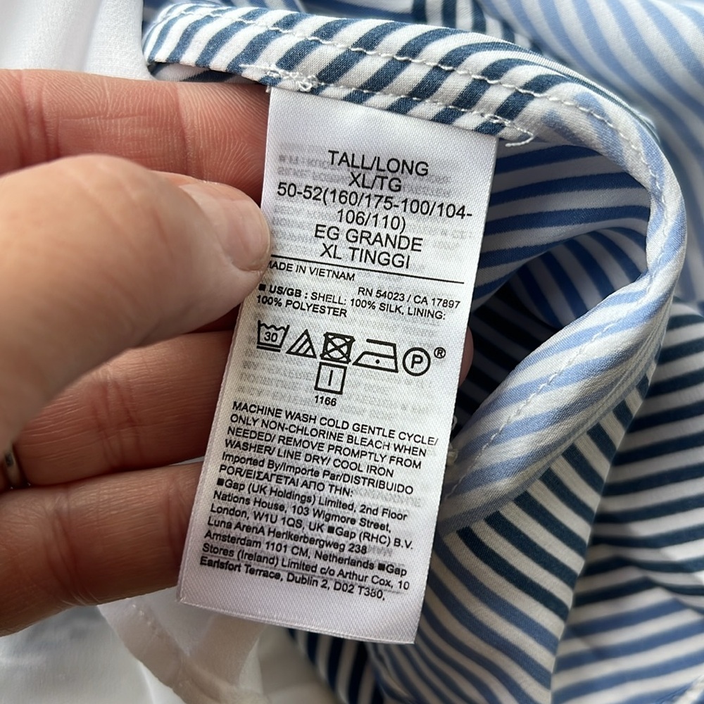 NWT 100% Silk Banana Republic Navy and White Striped Halter - Picture 6 of 8